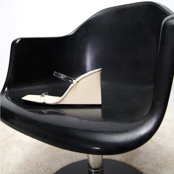 Zara Off White Vinyl Wedge Sandals - Picture 13 of 17